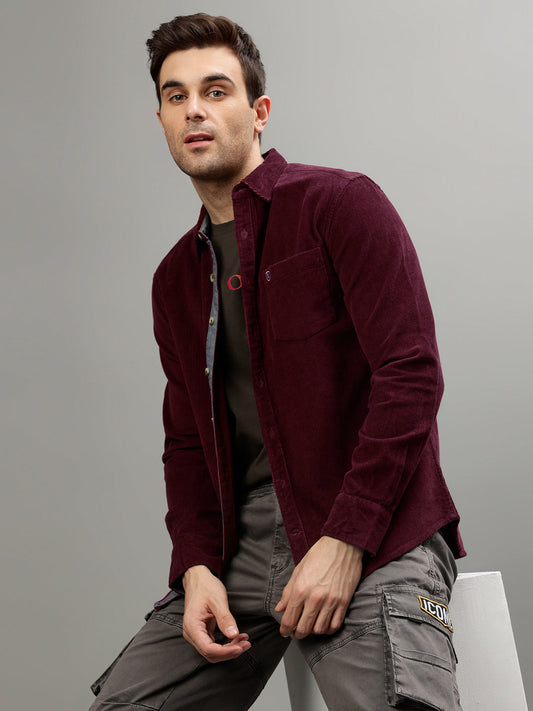 Iconic Men Wine Solid Spread Collar Full Sleeves Shirt