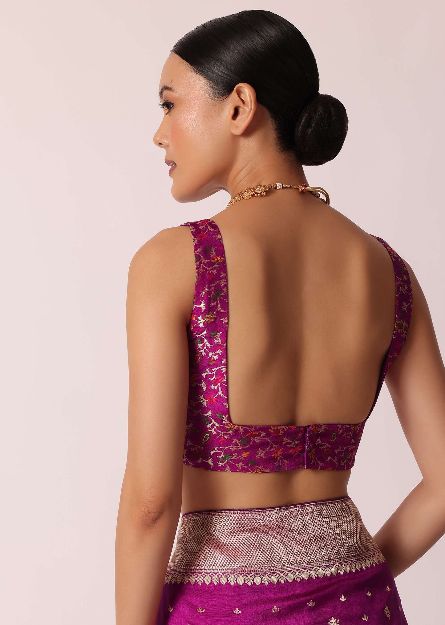 Purple Banarasi Silk Handloom Saree With Woven Motifs And Unstitched Blouse Piece